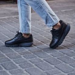 MBT Simba Trainer II Black Men