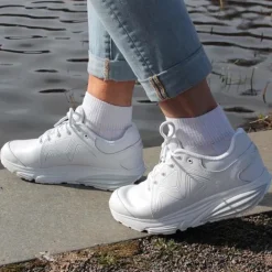 MBT Simba Trainer White Women